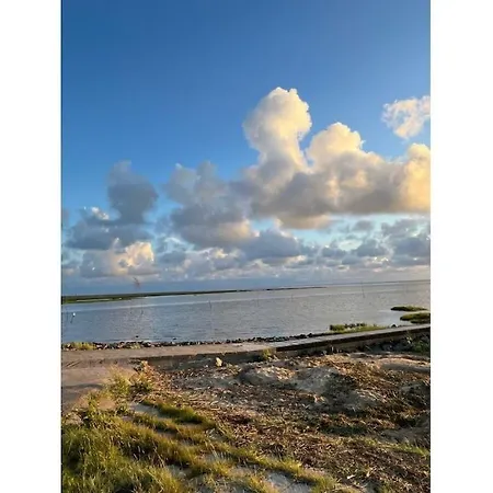 With 3 Bedrooms * Wurster Nordseekuste