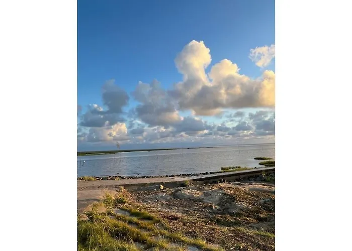 With 3 Bedrooms * Wurster Nordseekuste